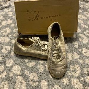 They where my moms and she just doesn’t want them